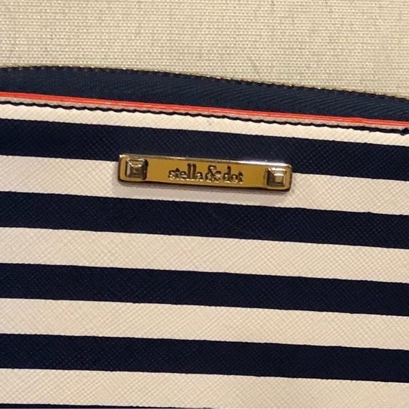 Stella & Dot Chelsea Tech Wallet Navy White Stripe Wristlet - Picture 2 of 7